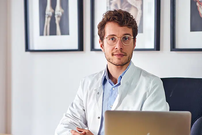 Upfit Podcast #93: Abnehmen ohne Kampf mit Dr. med. Dominik Dotzauer